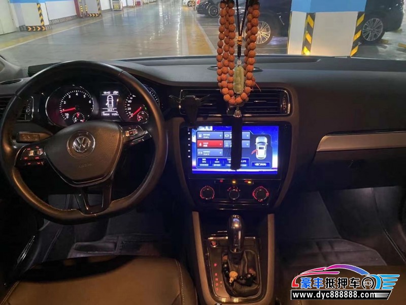 17年大众速腾轿车抵押车出售