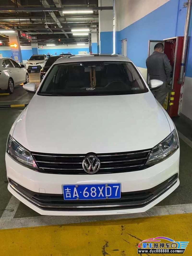 17年大众速腾轿车抵押车出售