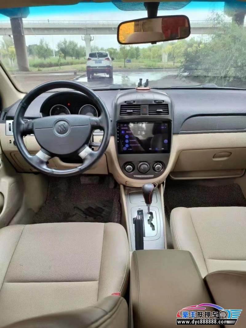 12年别克凯越轿车抵押车出售