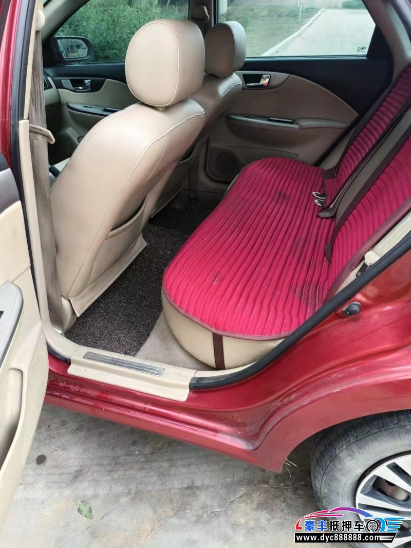 12年别克凯越轿车抵押车出售