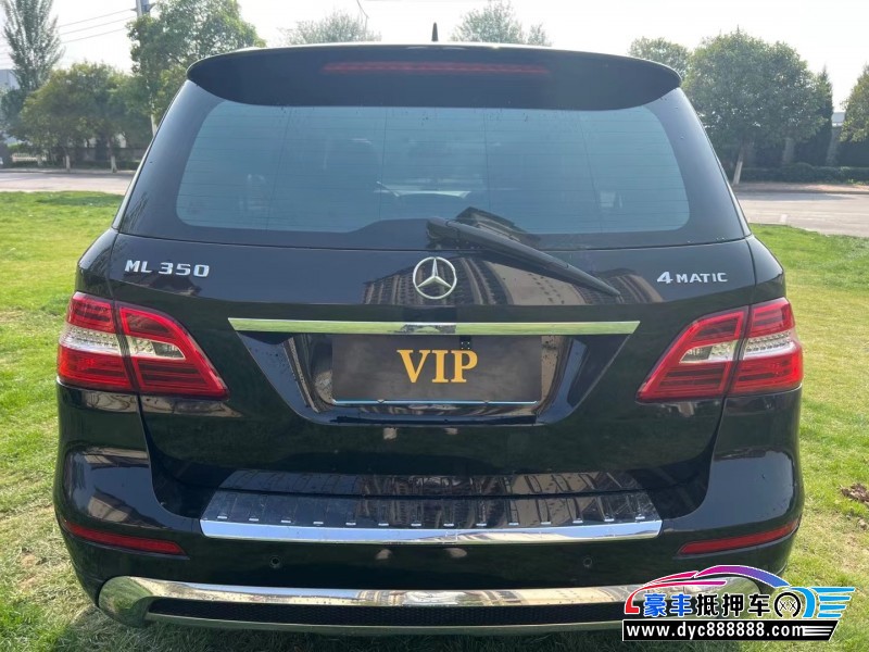 13年奔驰ML轿车抵押车出售