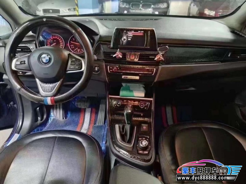 17年宝马2系轿车抵押车出售