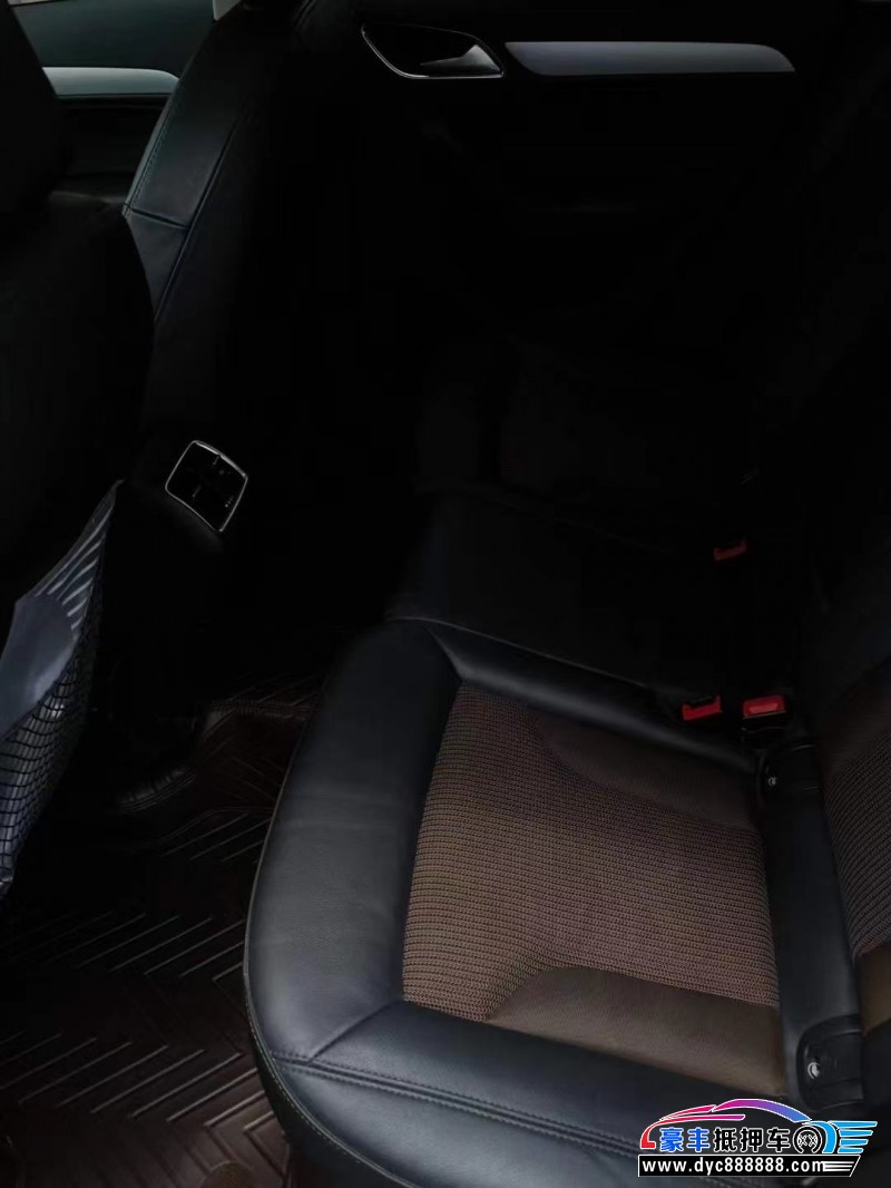 19年奥迪Q3轿车抵押车出售