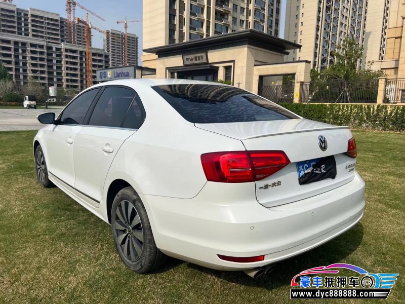 17年大众速腾轿车抵押车出售