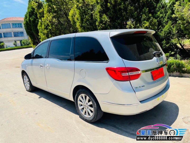 17年别克GL8轿车抵押车出售