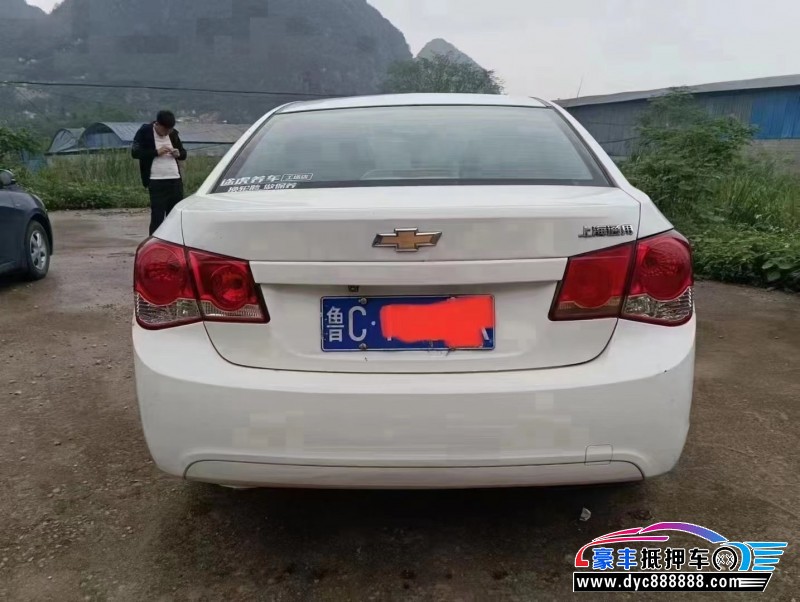 14年雪佛兰科鲁兹轿车抵押车出售