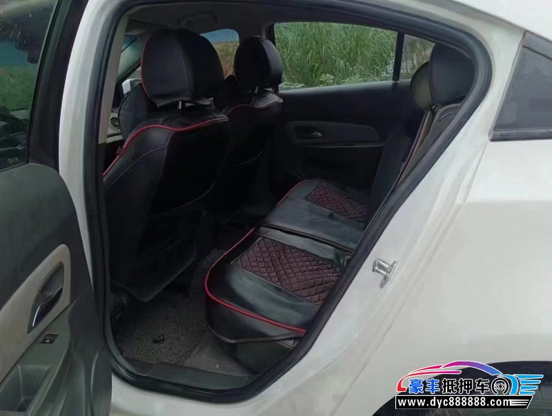 14年雪佛兰科鲁兹轿车抵押车出售