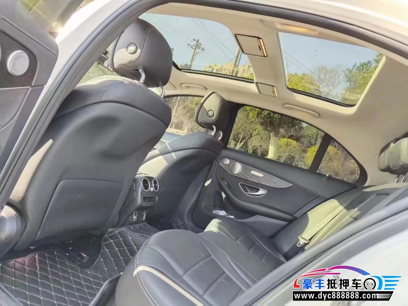 21年奔驰C轿车抵押车出售