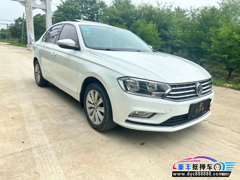 17年大众宝来轿车抵押车出售