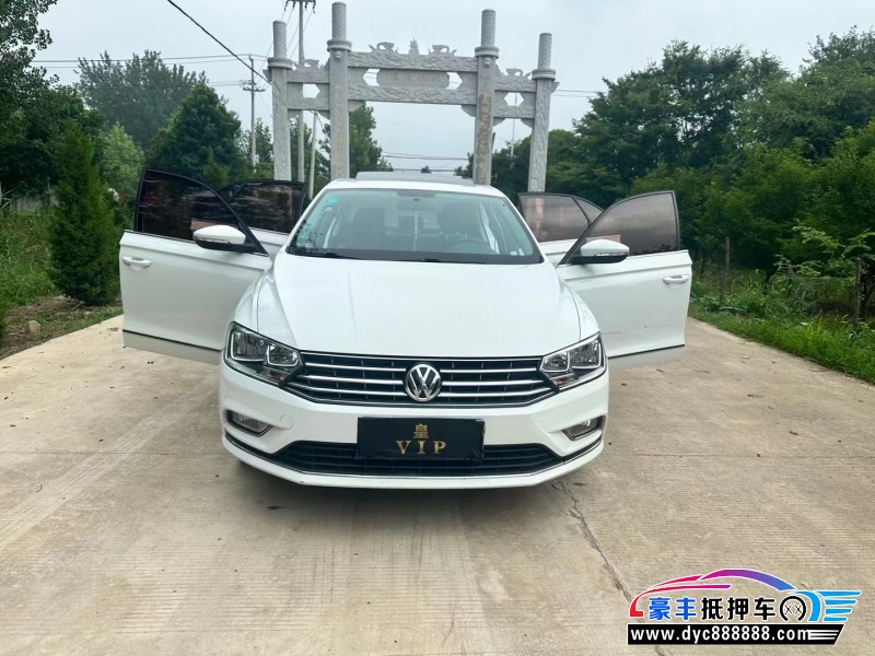 17年大众宝来轿车抵押车出售