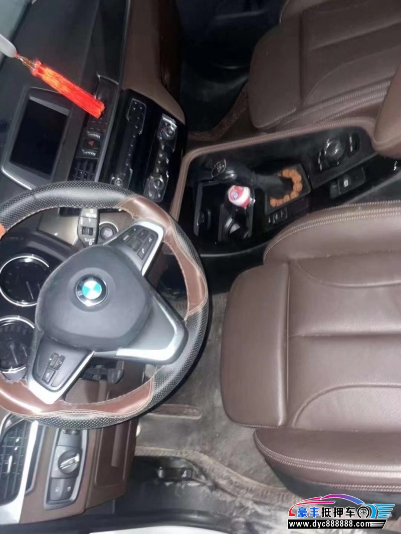 18年宝马X1轿车抵押车出售