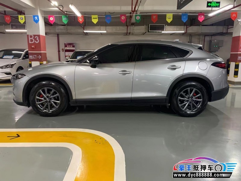 20年马自达CX-4轿车抵押车出售