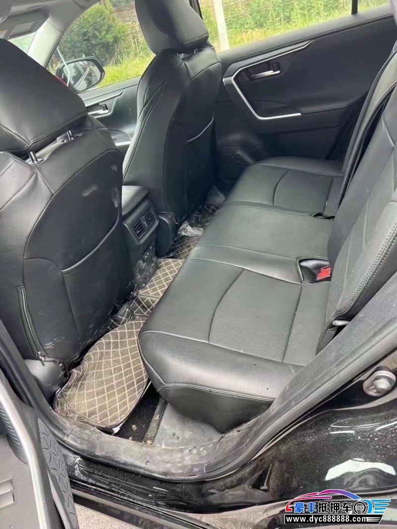 22年丰田威兰达SUV抵押车出售