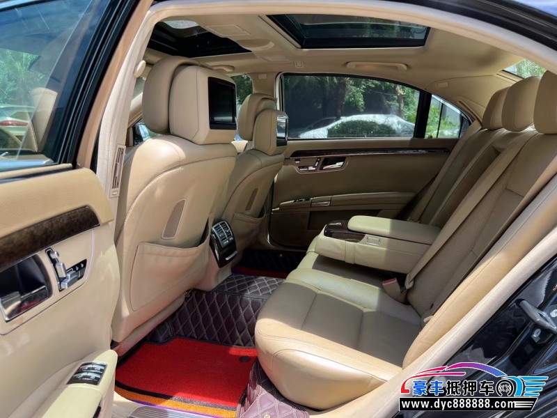 12年奔驰S轿车抵押车出售