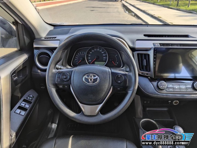 16年丰田RAV4轿车抵押车出售