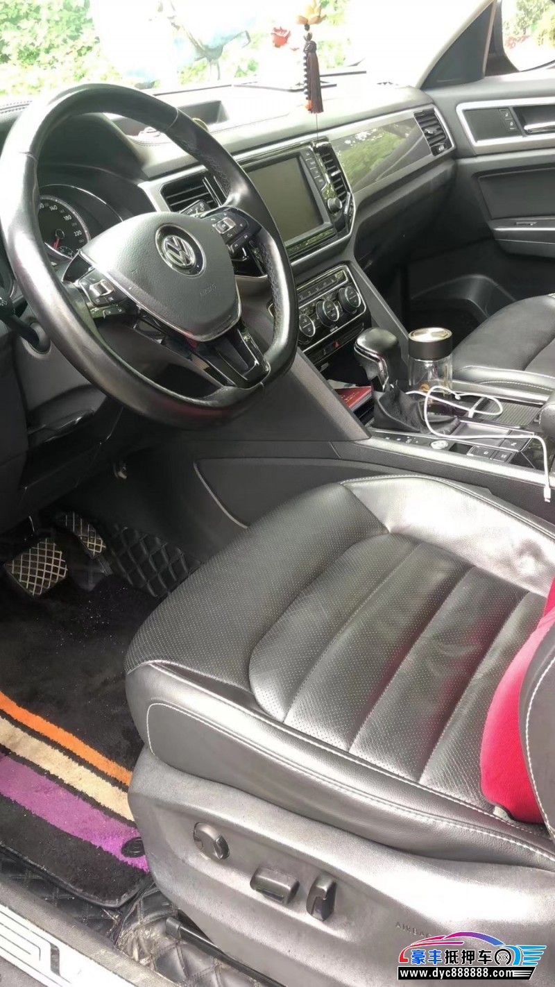 18年大众途昂轿车抵押车出售