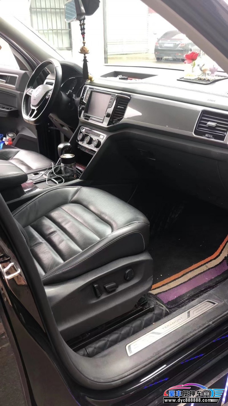 18年大众途昂轿车抵押车出售