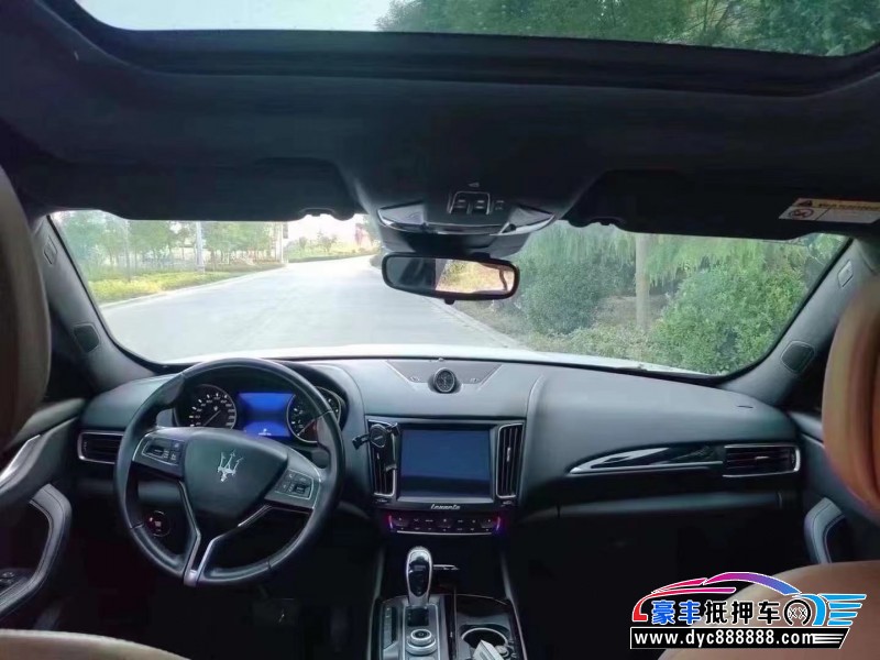 18年玛莎拉蒂莱万特轿车抵押车出售