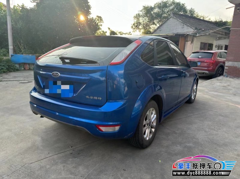 12年福特福克斯轿车抵押车出售