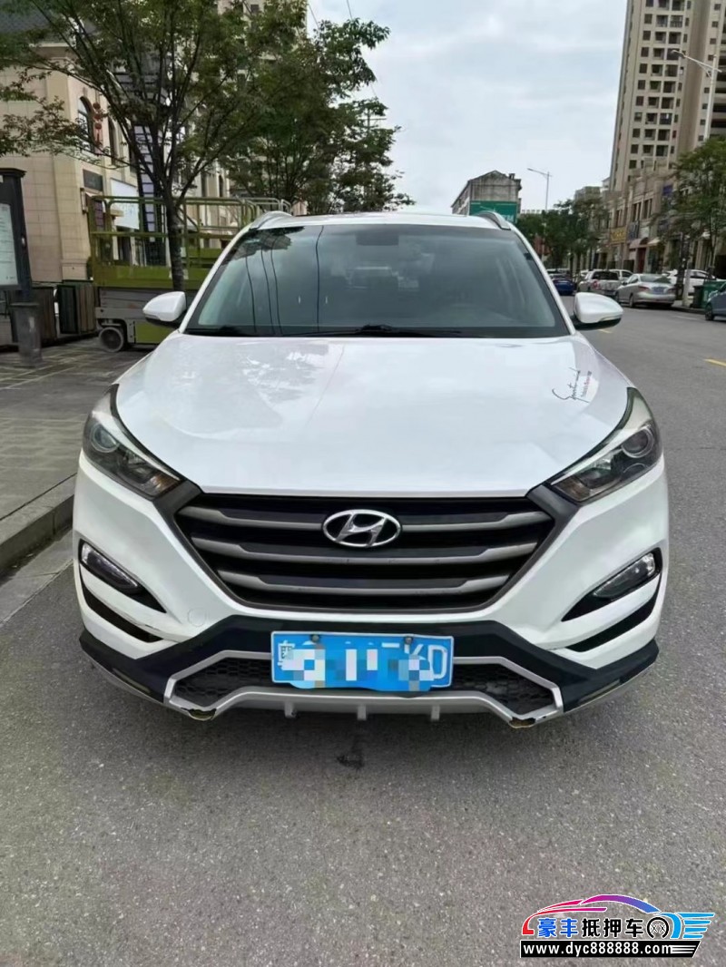 16年现代途胜轿车抵押车出售