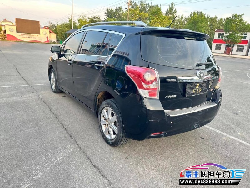 13年丰田逸致轿车抵押车出售