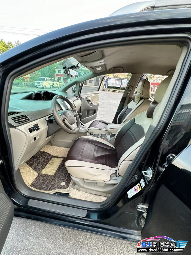 13年丰田逸致轿车抵押车出售