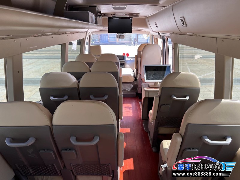 17年丰田考斯特轻客抵押车出售