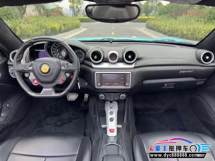 15年法拉利California T轿车抵押车出售