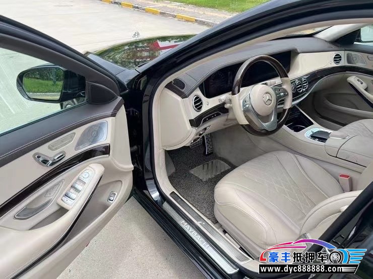 19年奔驰迈巴赫S级轿车抵押车出售