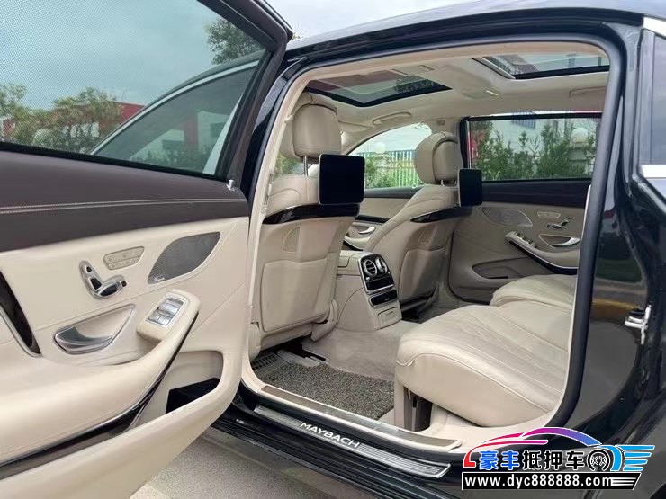 19年奔驰迈巴赫S级轿车抵押车出售