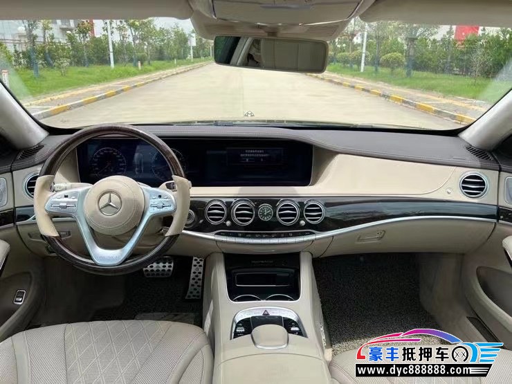 19年奔驰迈巴赫S级轿车抵押车出售