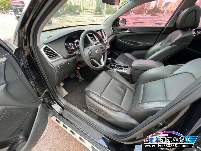 19年现代途胜轿车抵押车出售