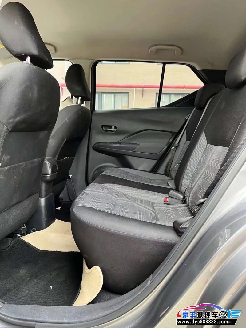 21年日产劲客轿车抵押车出售