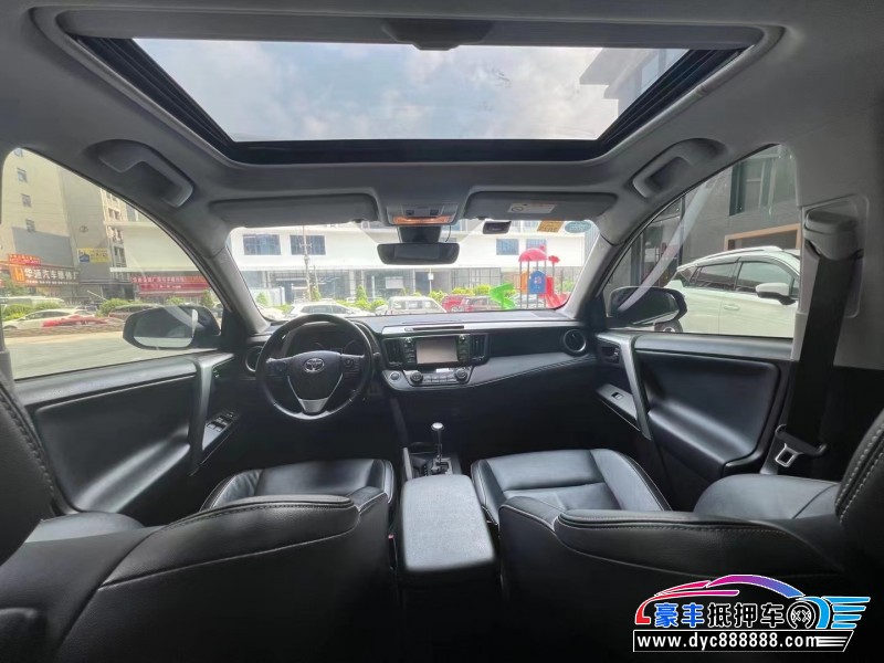 19年丰田RAV4轿车抵押车出售