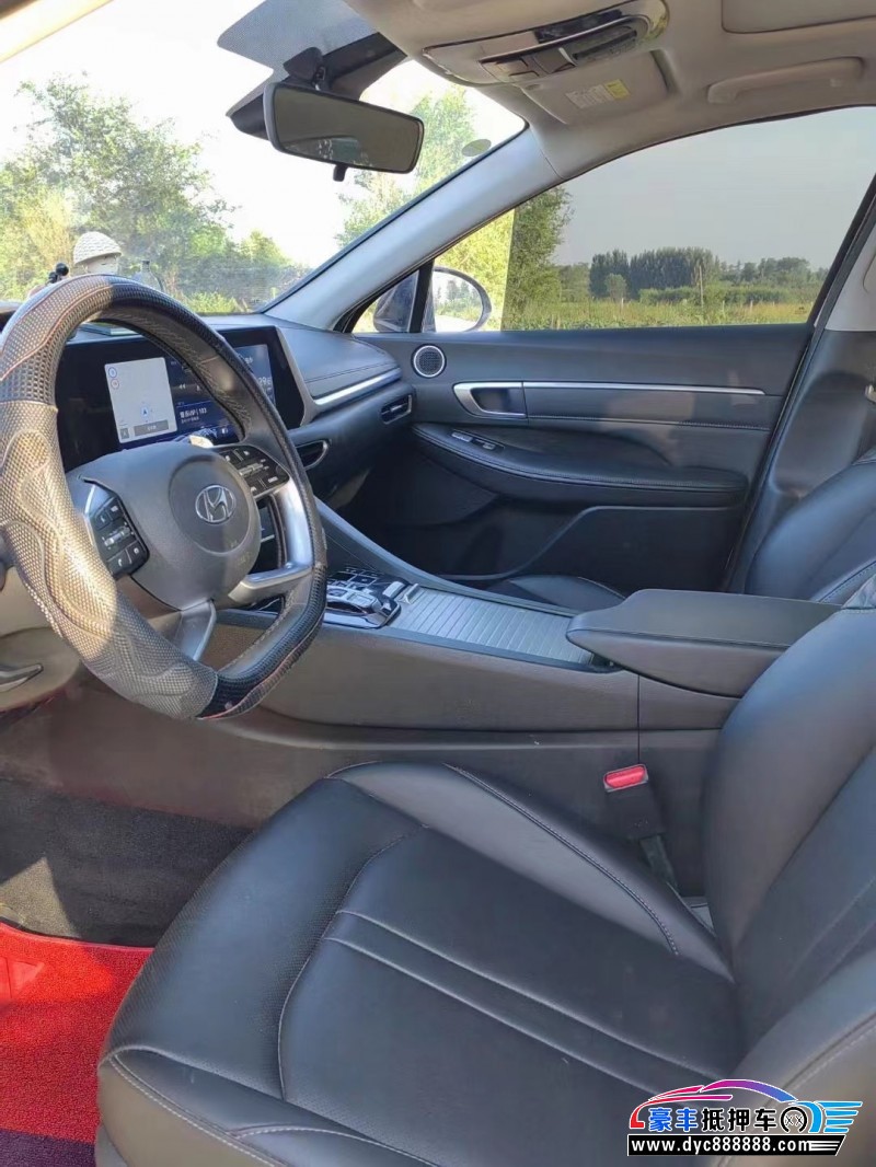 22年现代索纳塔轿车抵押车出售