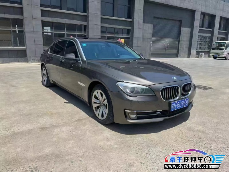 13年宝马7系轿车抵押车出售
