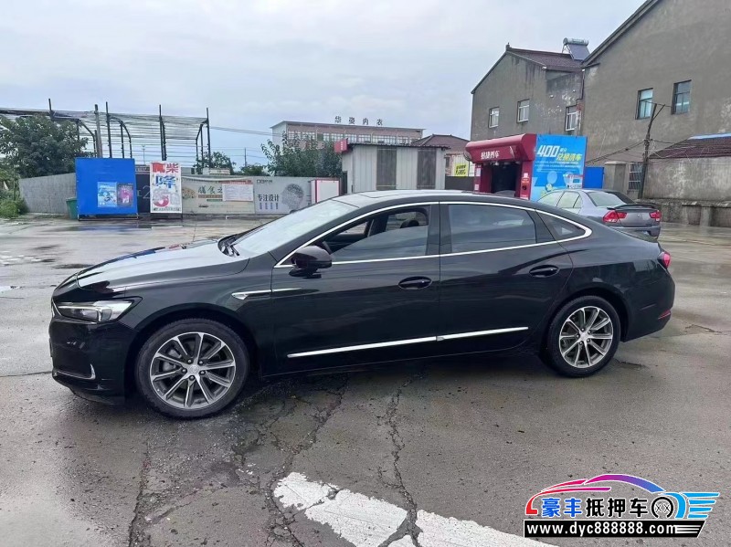 20年别克君越轿车抵押车出售