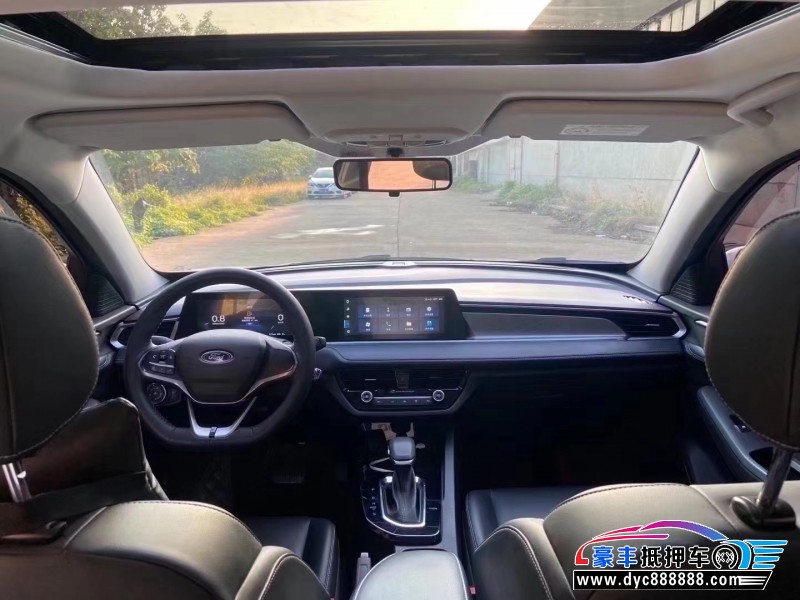 21年福特福睿斯轿车抵押车出售