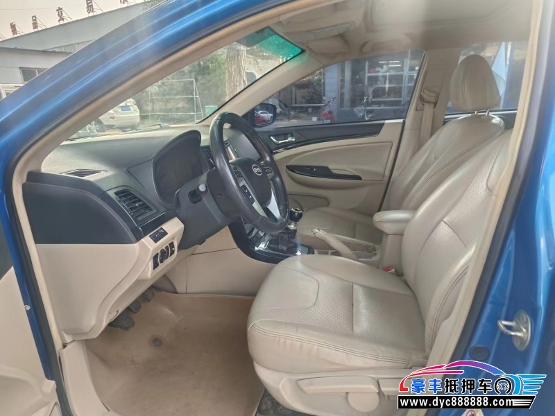 12年比亚迪速锐轿车抵押车出售