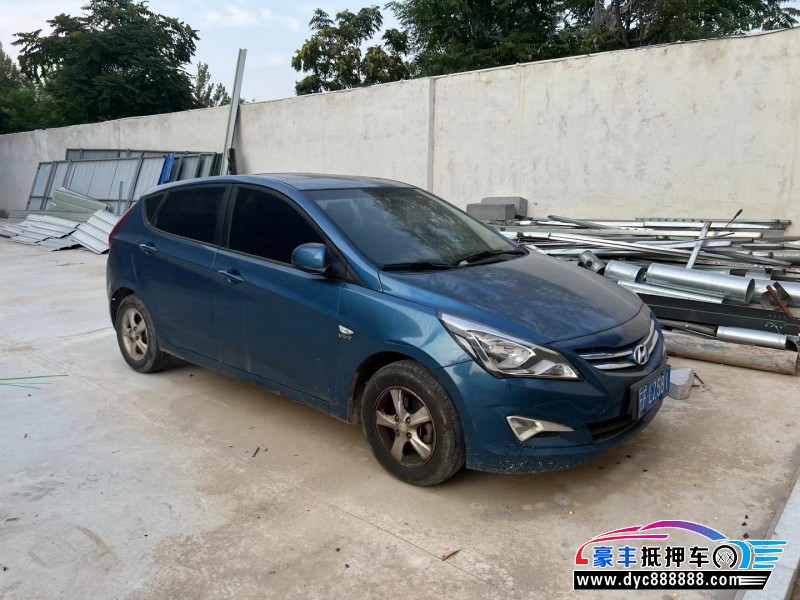 14年现代瑞奕轿车抵押车出售