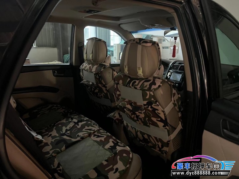 10年起亚狮跑SUV抵押车出售