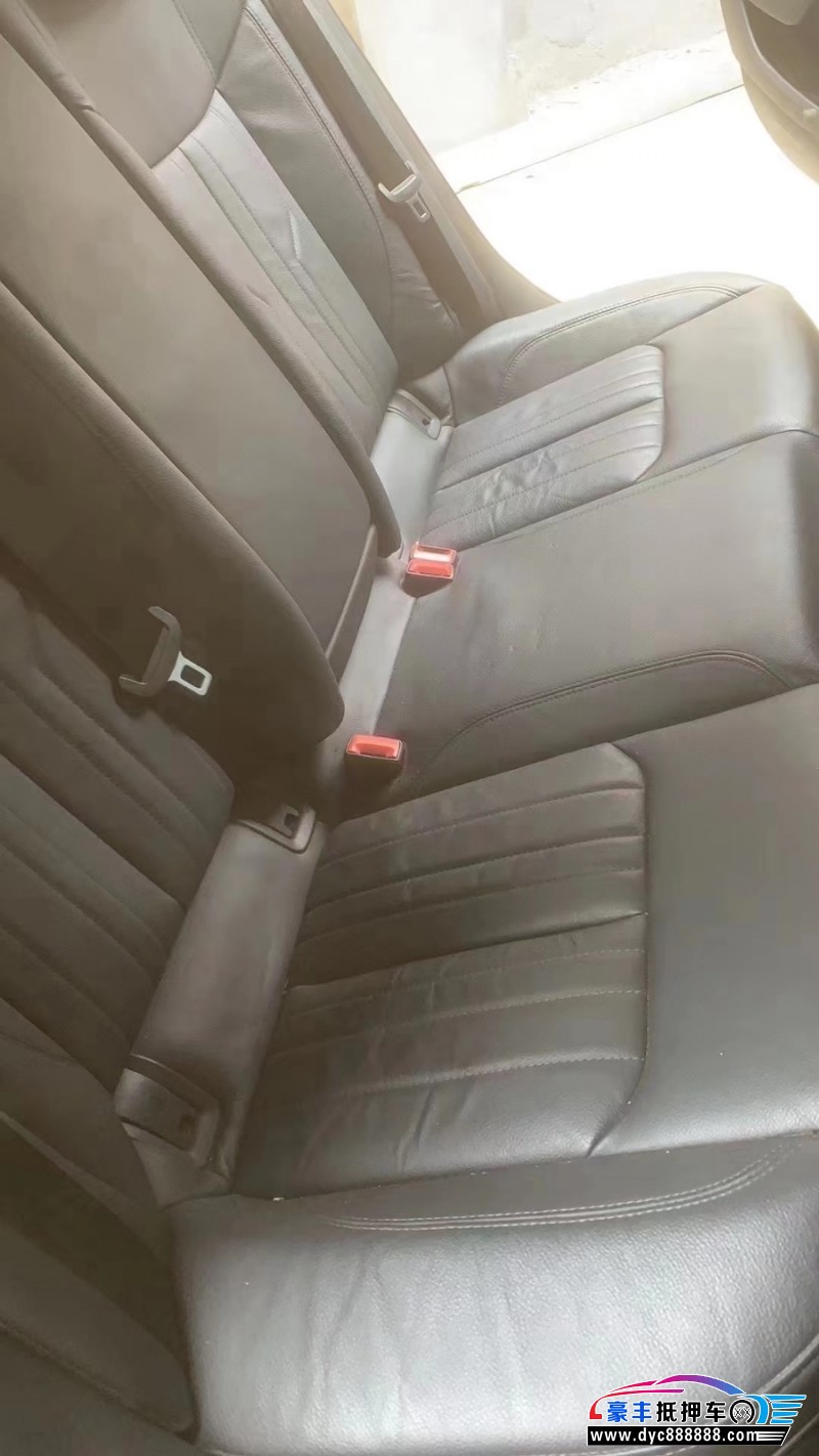 20年奥迪A6L轿车抵押车出售