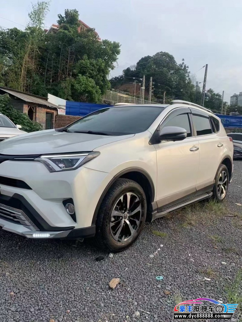 19年丰田RAV4轿车抵押车出售