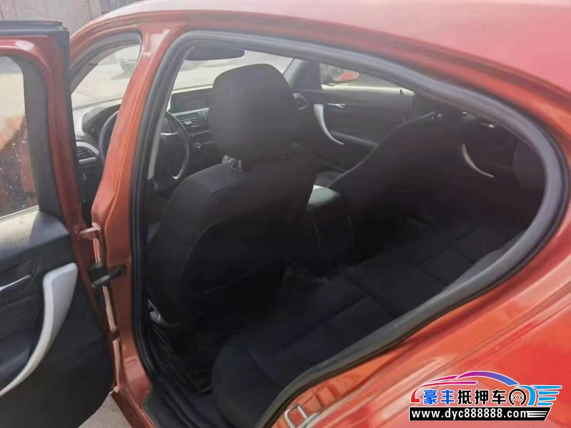 14年宝马1系轿车抵押车出售