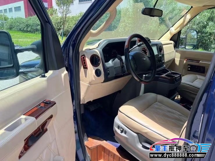 17年福特E350轿车抵押车出售
