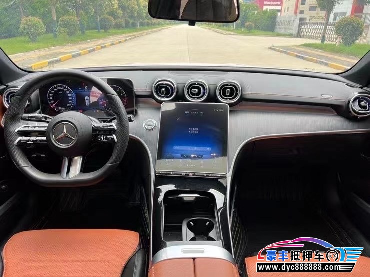 22年奔驰C轿车抵押车出售