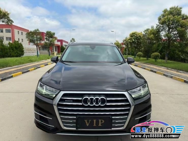 18年奥迪Q7轿车抵押车出售