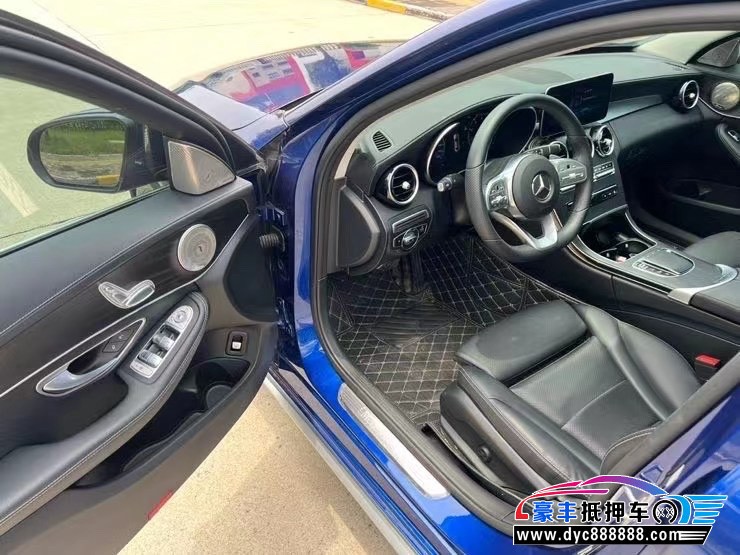 21年奔驰C轿车抵押车出售