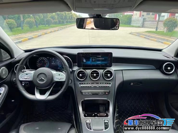 21年奔驰C轿车抵押车出售