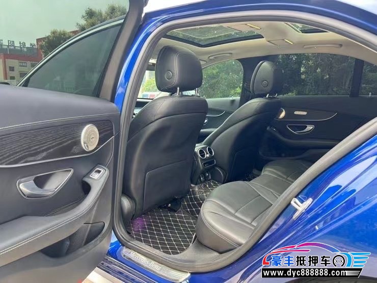 21年奔驰C轿车抵押车出售